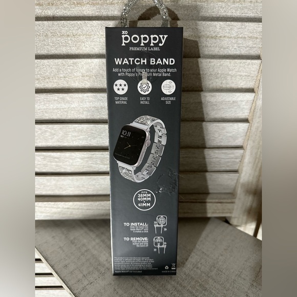 NEW• POPPY GLITZ N GLAM SILVER FUN APPLE WATCH BAND• NWT - Picture 5 of 11